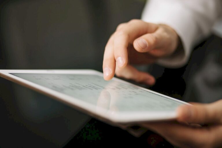 RRT įspėjo Telią dėl įpareigojimų nevykdymo