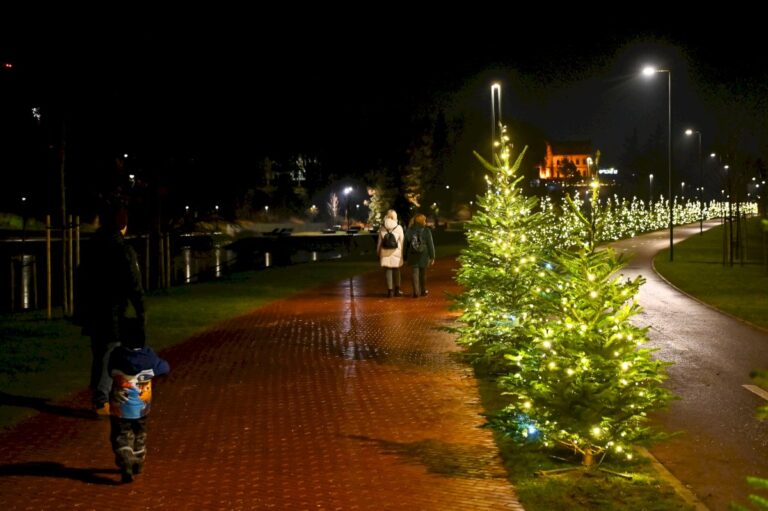 Šviečiantis Panevėžys: magiški pasivaikščiojimai ir unikalūs objektai