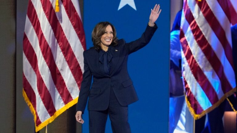 kamala-harris-dnc-1-7011455-1724381042810.jpg