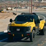 „Caterpillar“ pristato pikapą, kuris atkelia „Jobsite Tech“ prie vairuotojo sėdynės